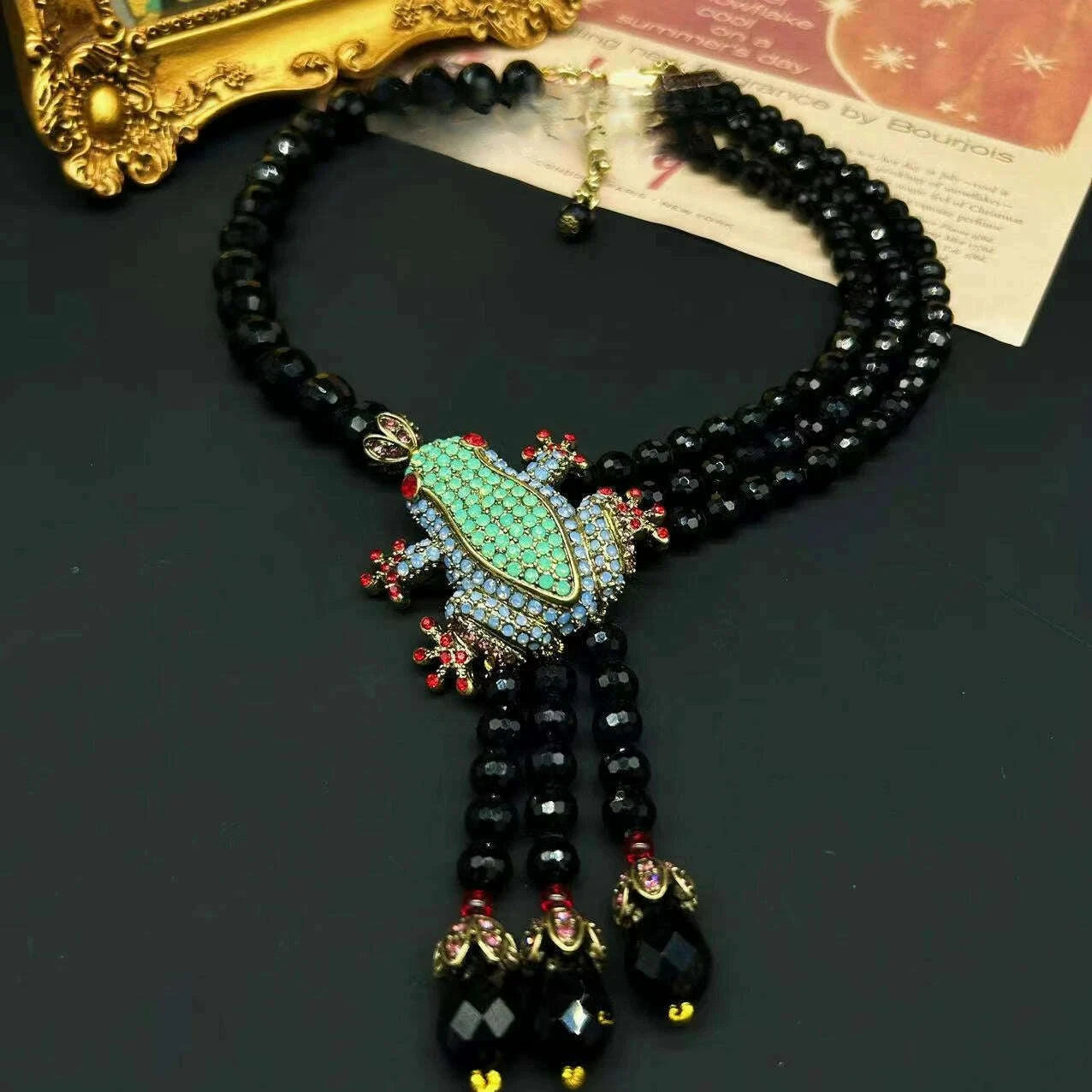 european-and-american-style-retro-elegant-tassel-inlaid-zircon-frog-shaped-necklace-earring-set-fashionable-womens-jewelrykimlud-womens-fashion-34624866