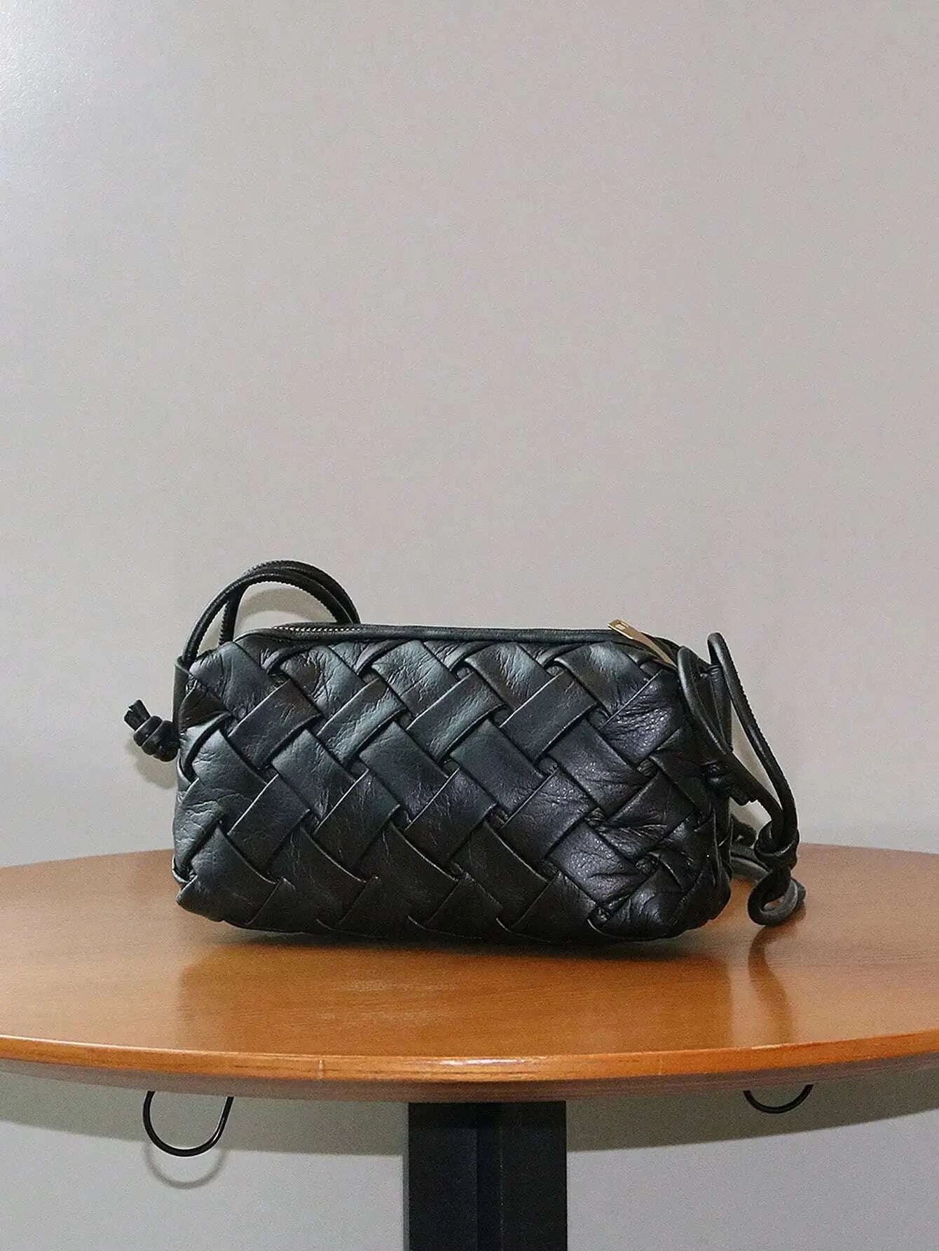 KIMLUD, 2024 new woven handbag fashion trend burst crack gold woven embossed shoulder slung bag Joker mini mobile phone bag shoulder str, KIMLUD Womens Clothes