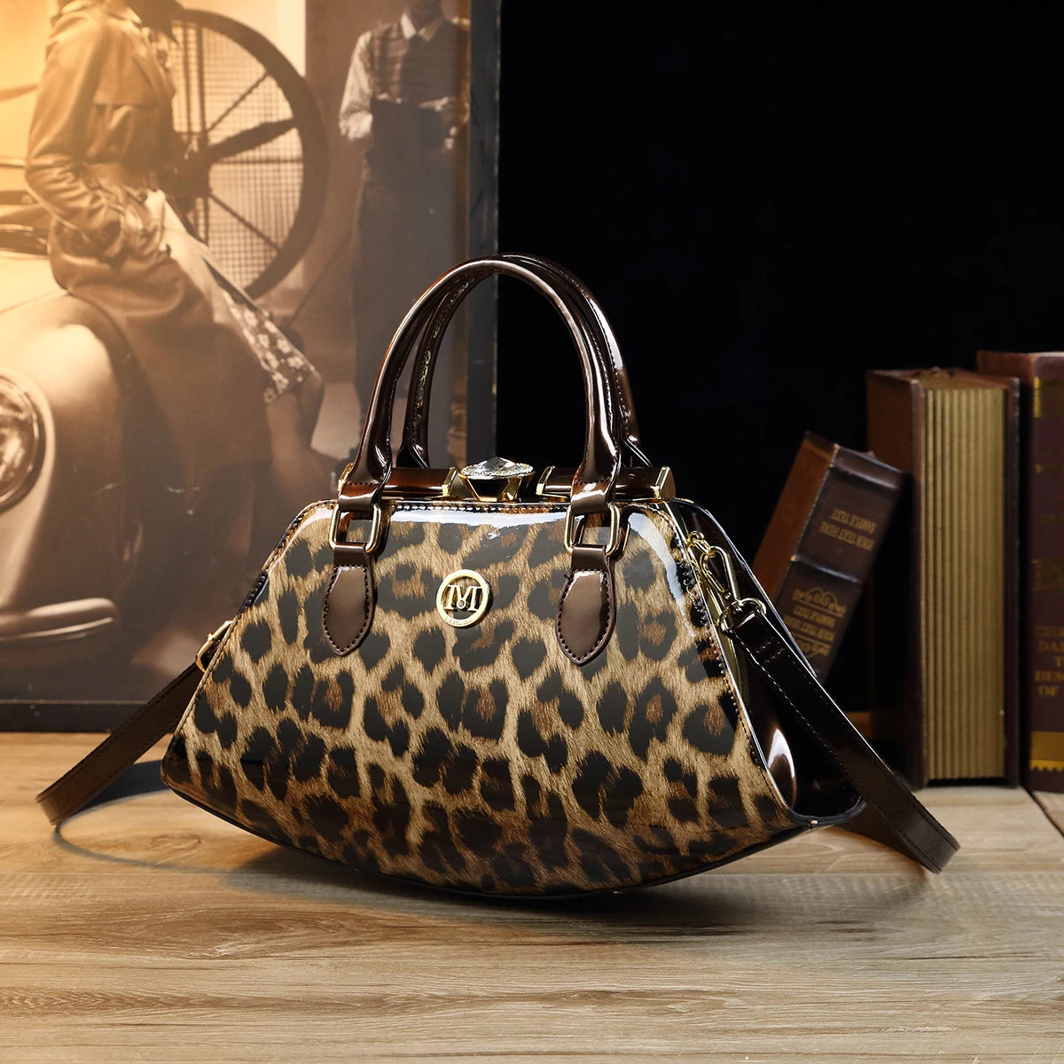 Luxury Designer Shoulder Bag Women Phone Pocket Leopard Pattern Diagonal Cross Bag Patent Leather Glossy Retro Versatile Handbag