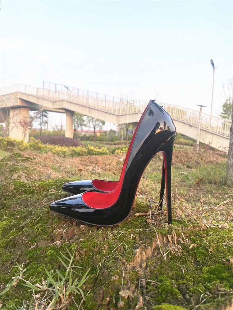 Spring and Autumn New Lacquer Wave V-neck High Heels 12cm Fashionable and Sexy Commuting Single Shoes
