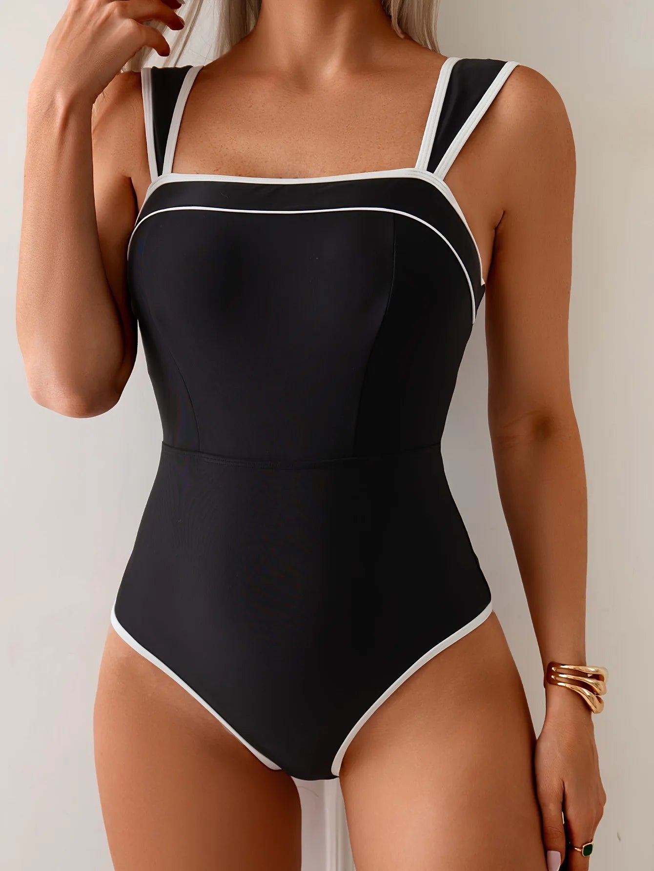 Polyamide Contrast Monokini Swimsuit Push Up Slimming — Black | KIMLUD