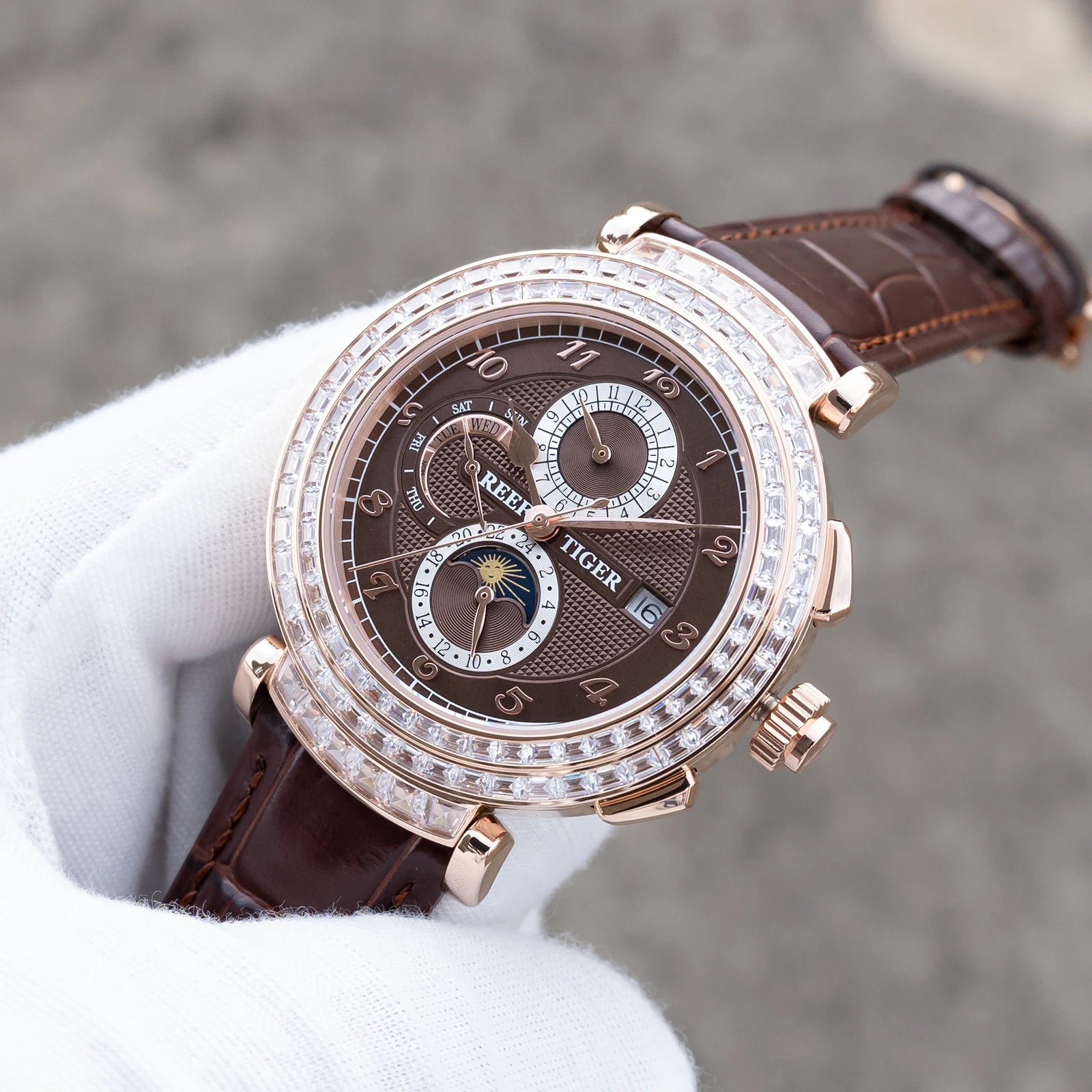 Reef Tiger RT Men's Rose Gold Date Mechanical Watch Elegant Diamonds Leather Strap 24 Hour Moonphase Automatic Timepiece RGA19S3
