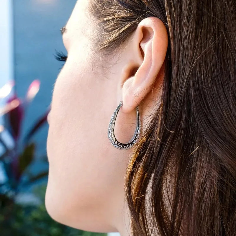 Retro Hollow Floral Carved U-Shaped Earrings Silver Plated Fashion Hoop Earrings Jewelry For Women Daily Party Banquet