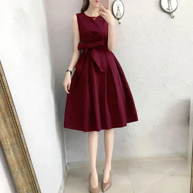 French Vintage Design Unique Summer New Hepburn Style Goddess Elegant Sleeveless Dress Fairy System Women's Dress China Origin