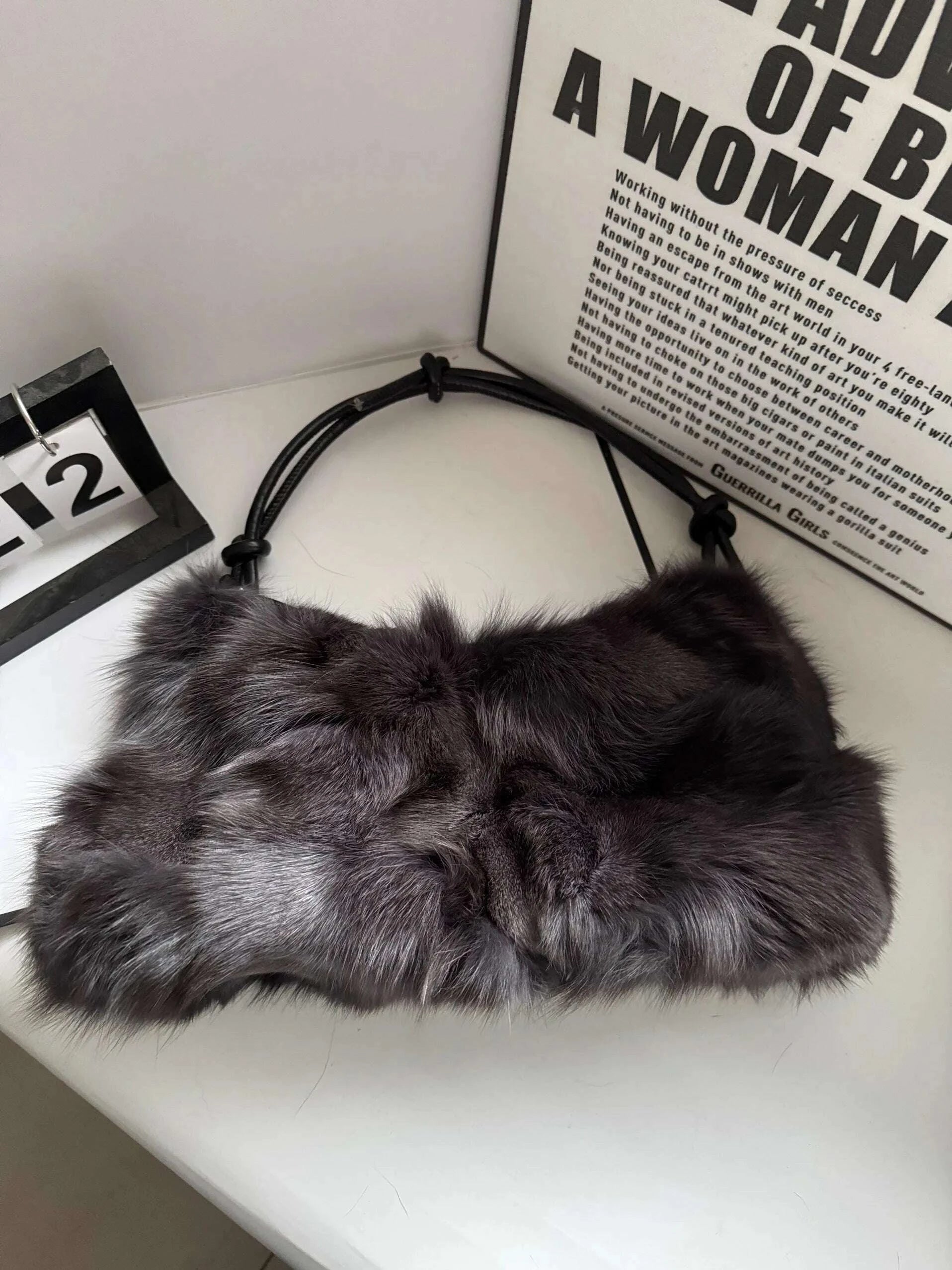 winter-fox-fur-bag-womens-bag-fashion-handbag-ladies-bags-purses-women-shoulder-bag-real-silver-fox-fur-messenger-bagskimludkimlud-35556565