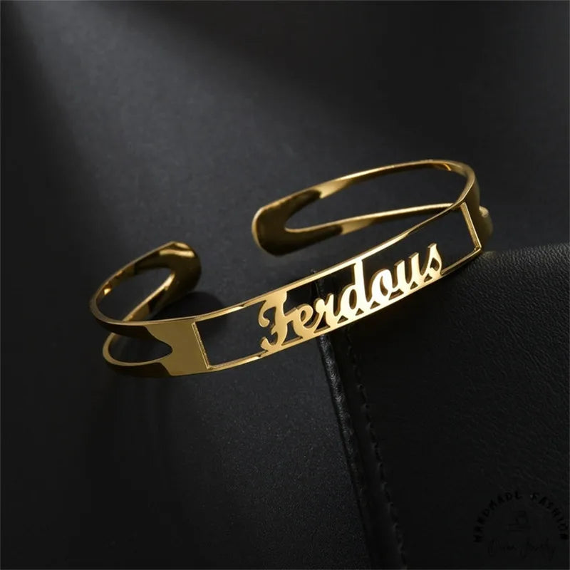 Engraved Cuff Bracelet Numeral Name — Gold | KIMLUD