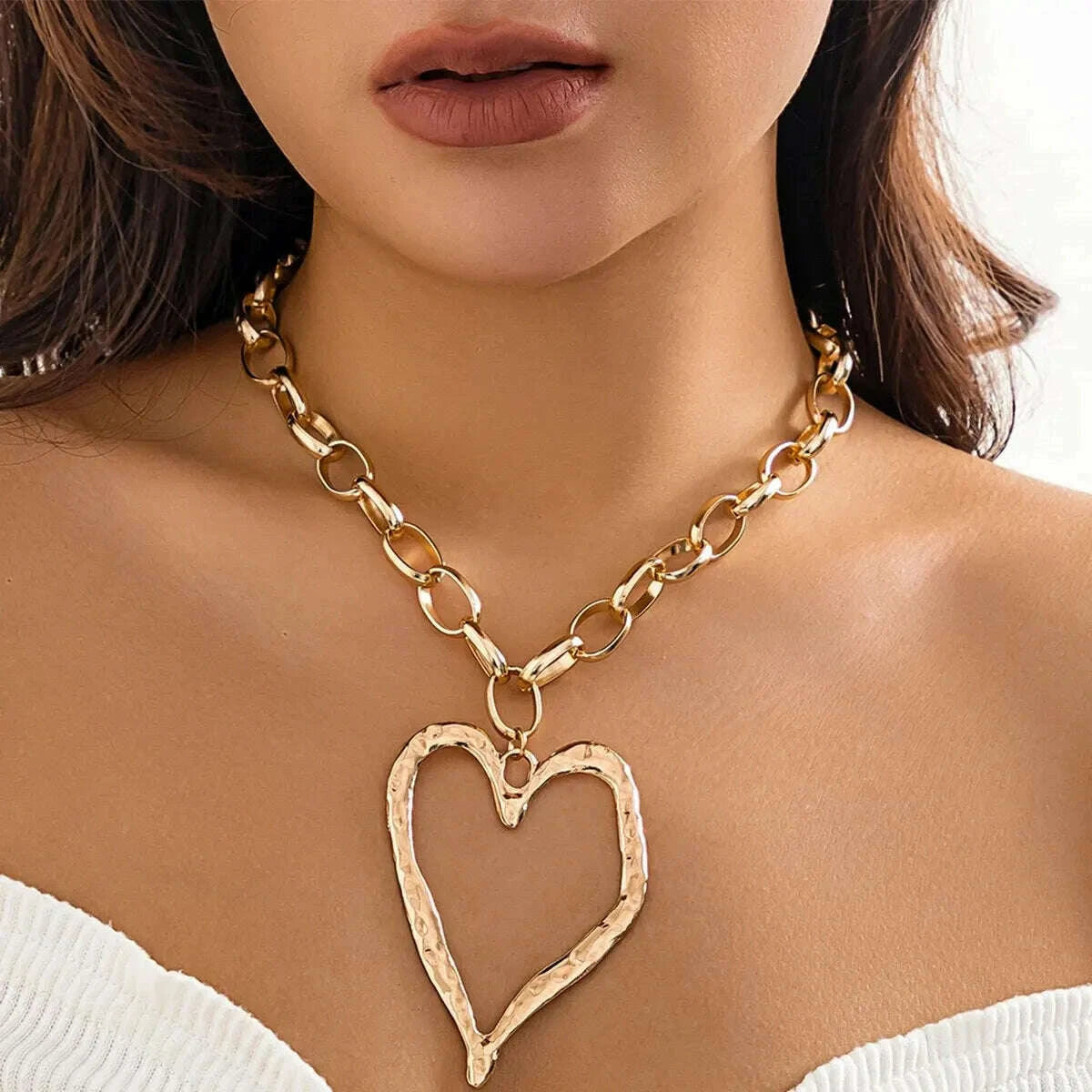 hip-hop-punk-gold-color-love-heart-pendant-necklace-for-women-exaggerated-hollow-out-thick-chain-chokers-y2k-jewelry-accessories-kimlud-kimlud-33913496