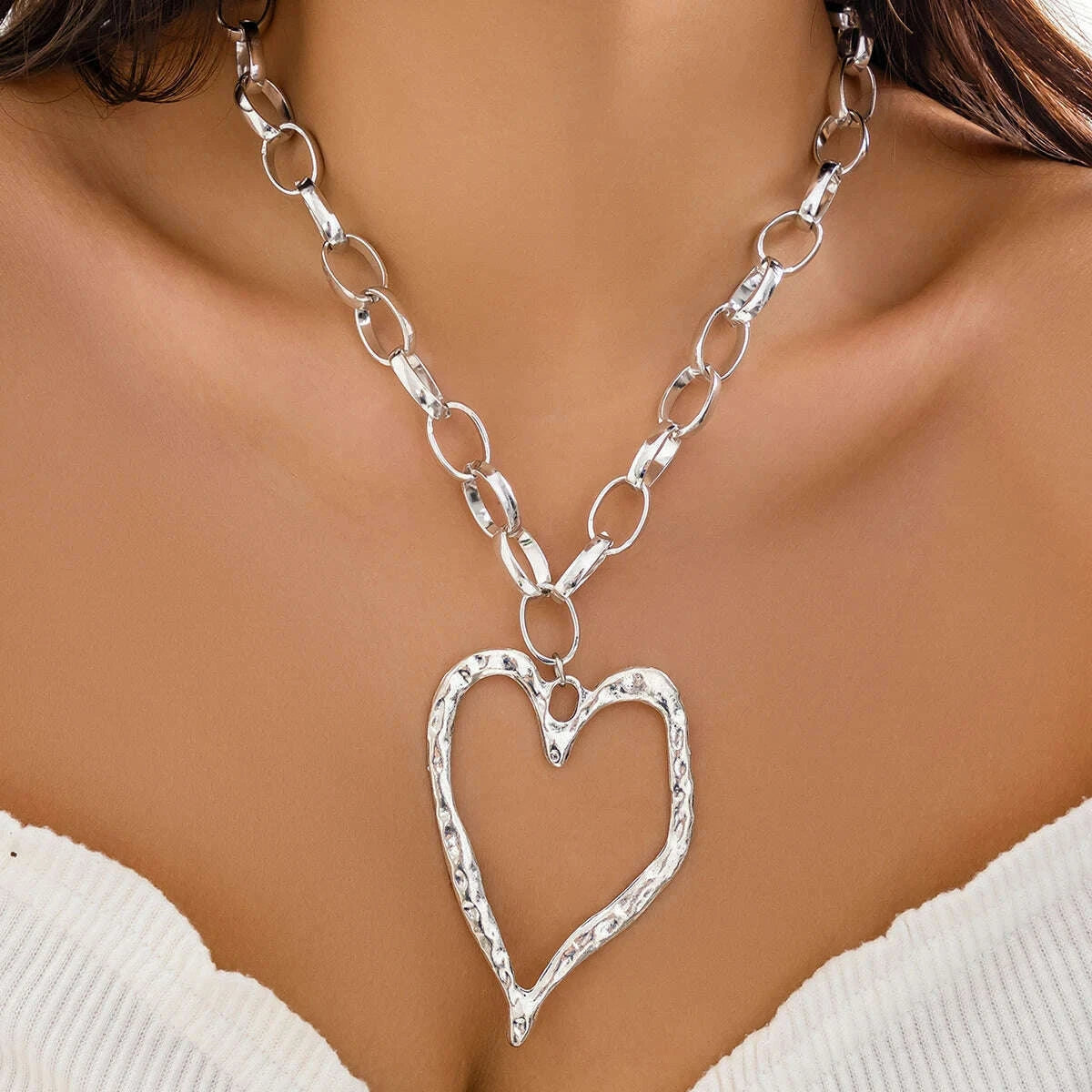 thick-chains-with-big-hollow-heart-pendant-necklaces-for-women-trendy-exaggerated-large-accessories-on-neck-2023-fashion-jewelry-kimlud-kimlud-33913569