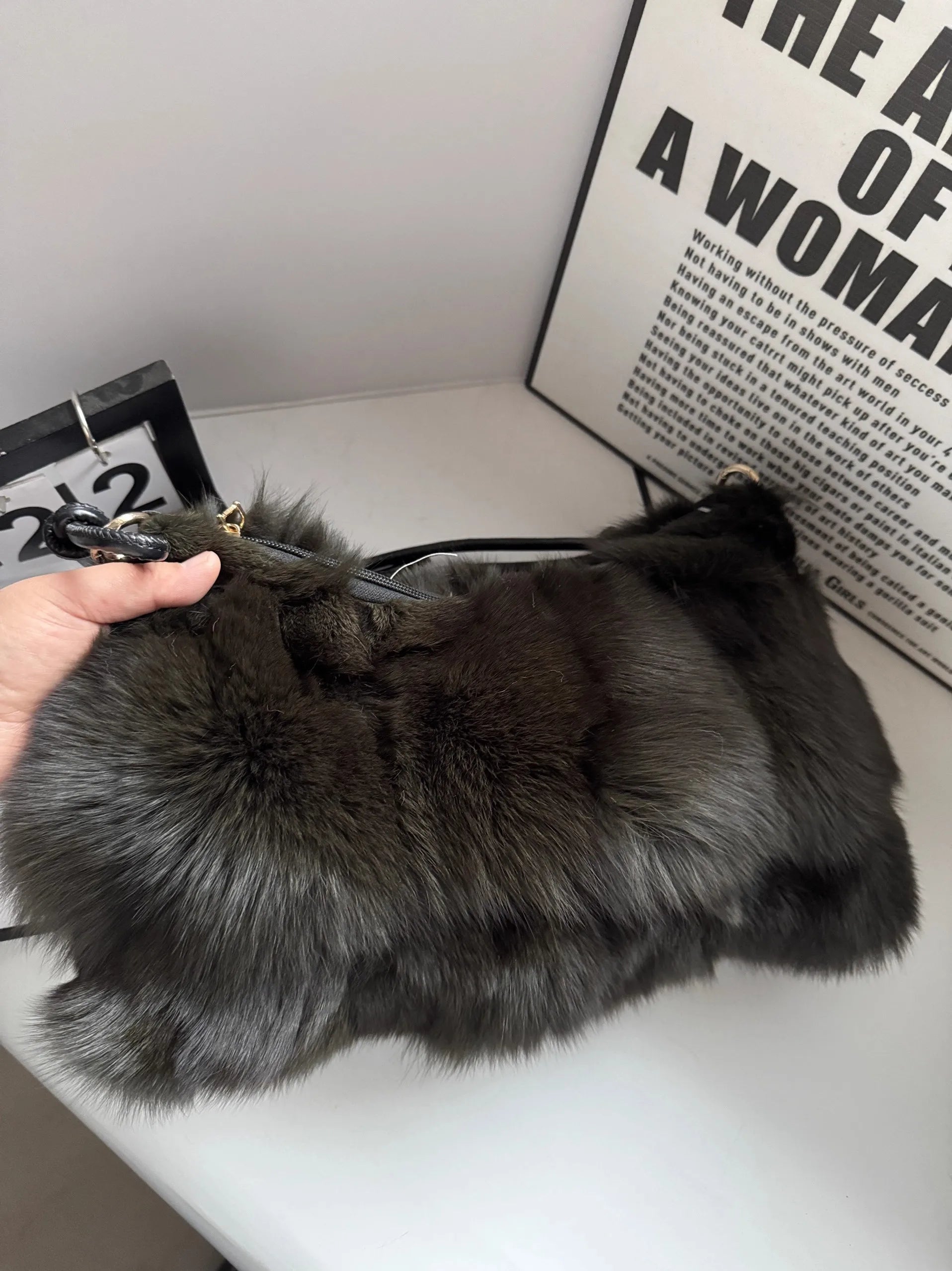 Winter Fox Fur Bag Women's Bag Fashion Handbag Ladies Bags Purses Women Shoulder Bag Real Silver Fox Fur Messenger Bags