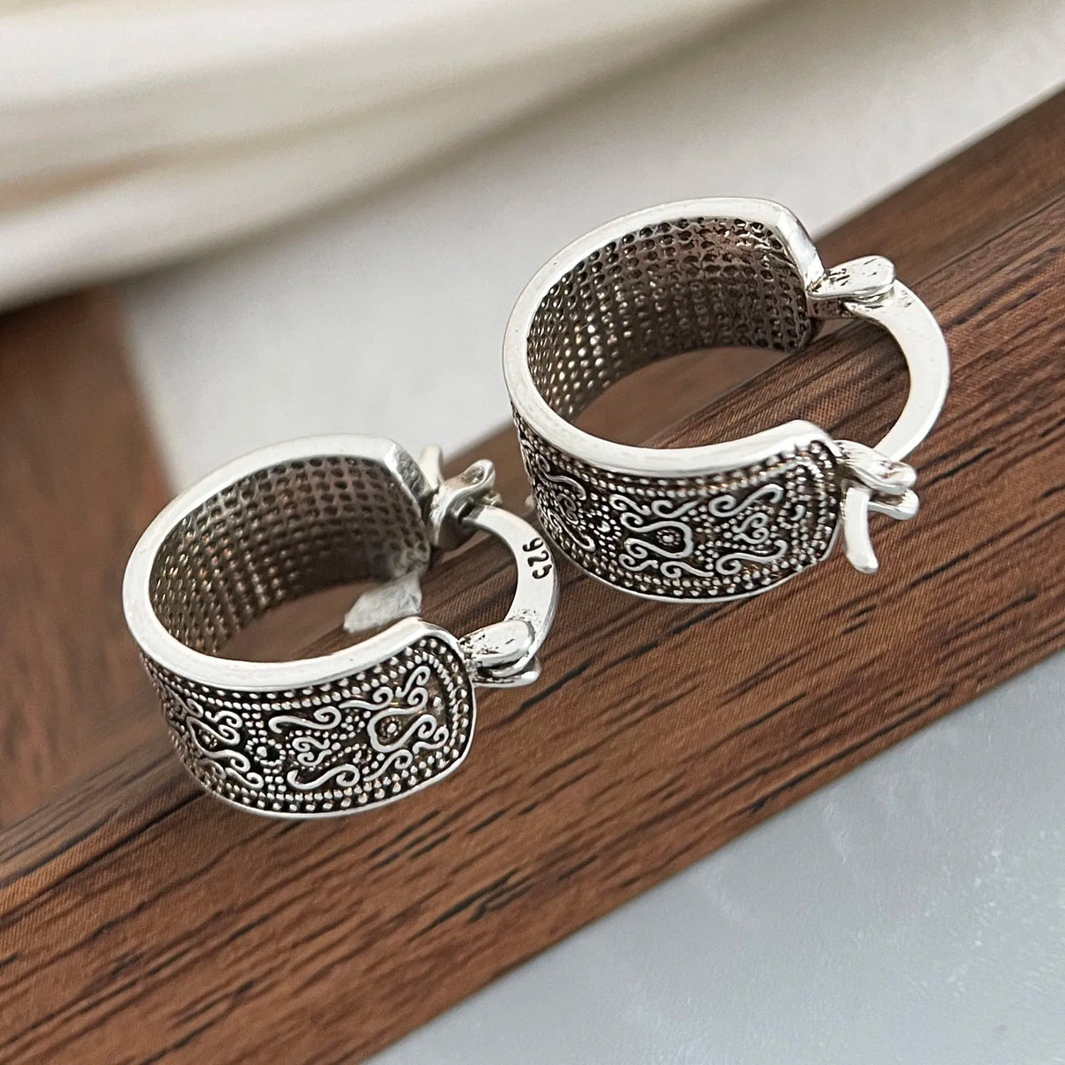 Hoop Earrings – Allergy Free – Sterling Silver – Silver | KIMLUD