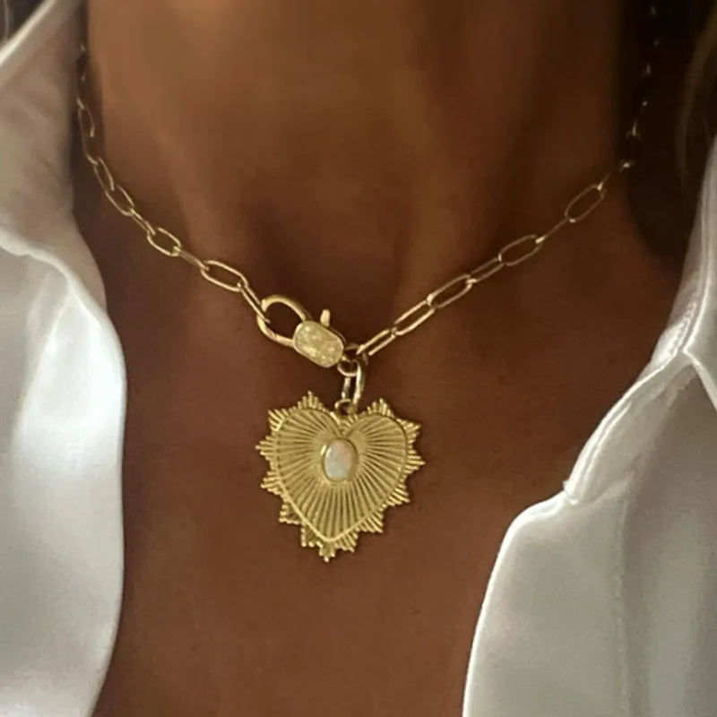 Pendant Necklace – Virgin Mary Pendant – Glass | KIMLUD
