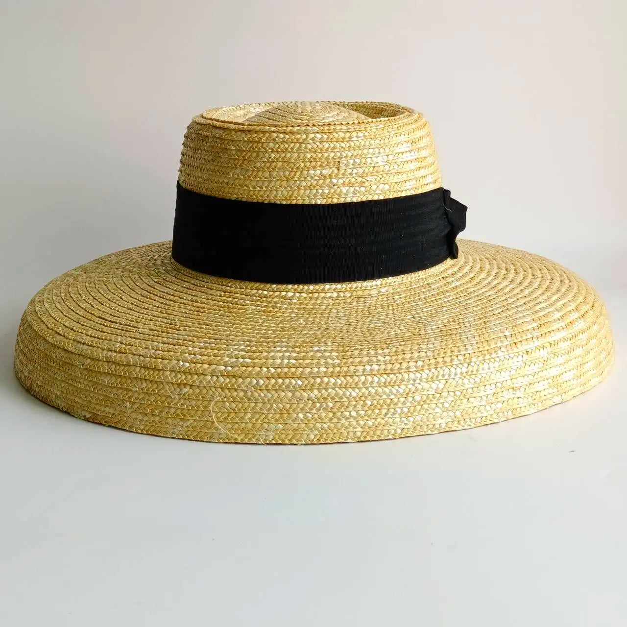 Straw summer hat French elegant ladies seaside travel sun hat Hepburn style wide brim hat 햇빛가리개 모자 모자