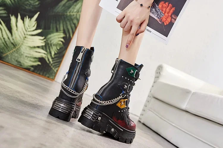 Women's Genuine Leather Motorcycle Boots Rivet Metal Chain Buckle Belt Short Punk Mid-calf Boots Winter Lady Platform Chunky