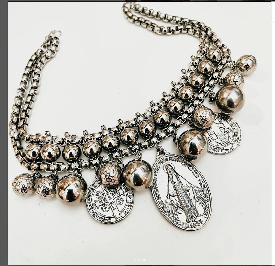 Pendant Necklace – Virgin Mary Pendant – Glass | KIMLUD