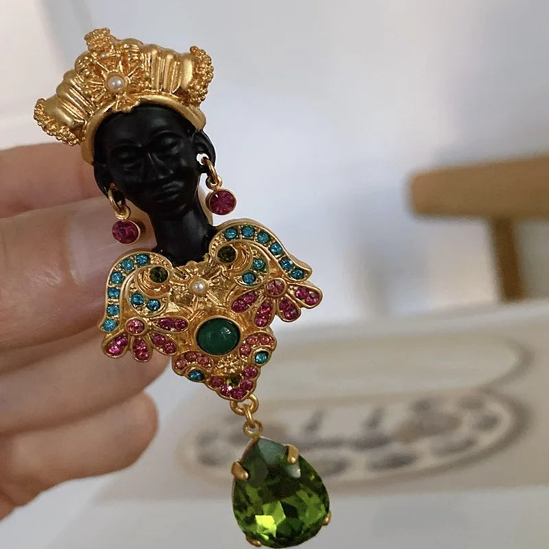 Vintage Women Men Classic Crystal Pendant Sheik Brooch Badges Retro Classic Lady Palace Rhinestone Enamel Pin Accessories