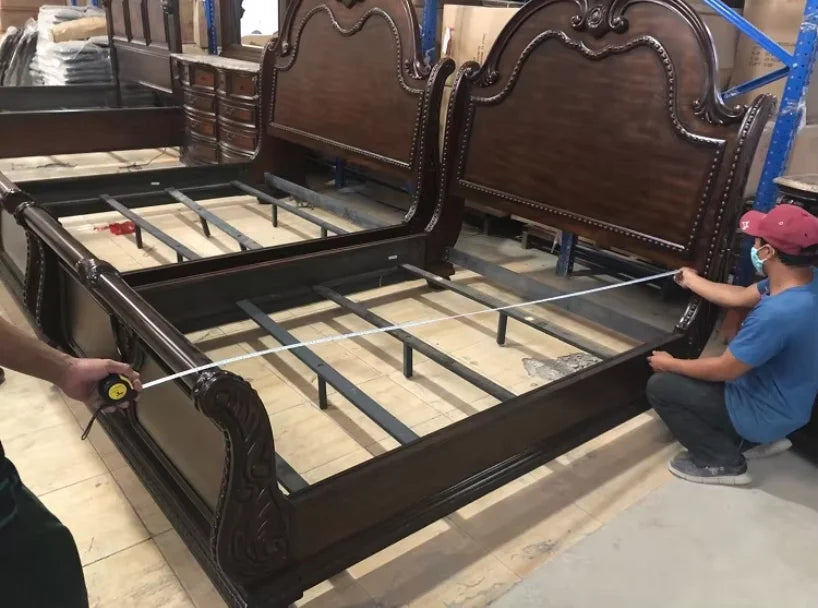 Royal French Italian Elegant Luxury Bedroom Furniture European Style King Size Beds Carved Solid Wood Bedroom Sets High Quality