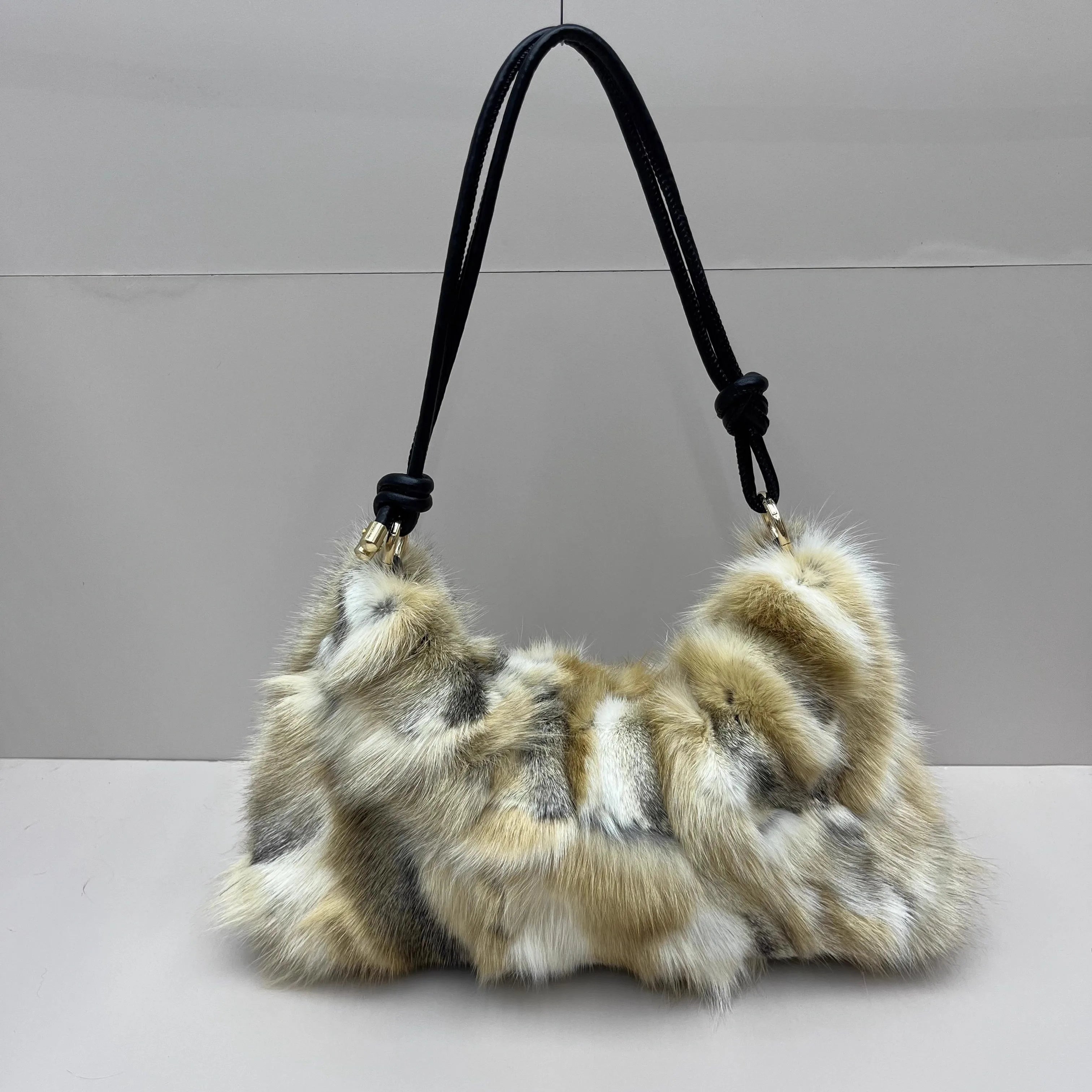Winter Fox Fur Bag Women's Bag Fashion Handbag Ladies Bags Purses Women Shoulder Bag Real Silver Fox Fur Messenger Bags