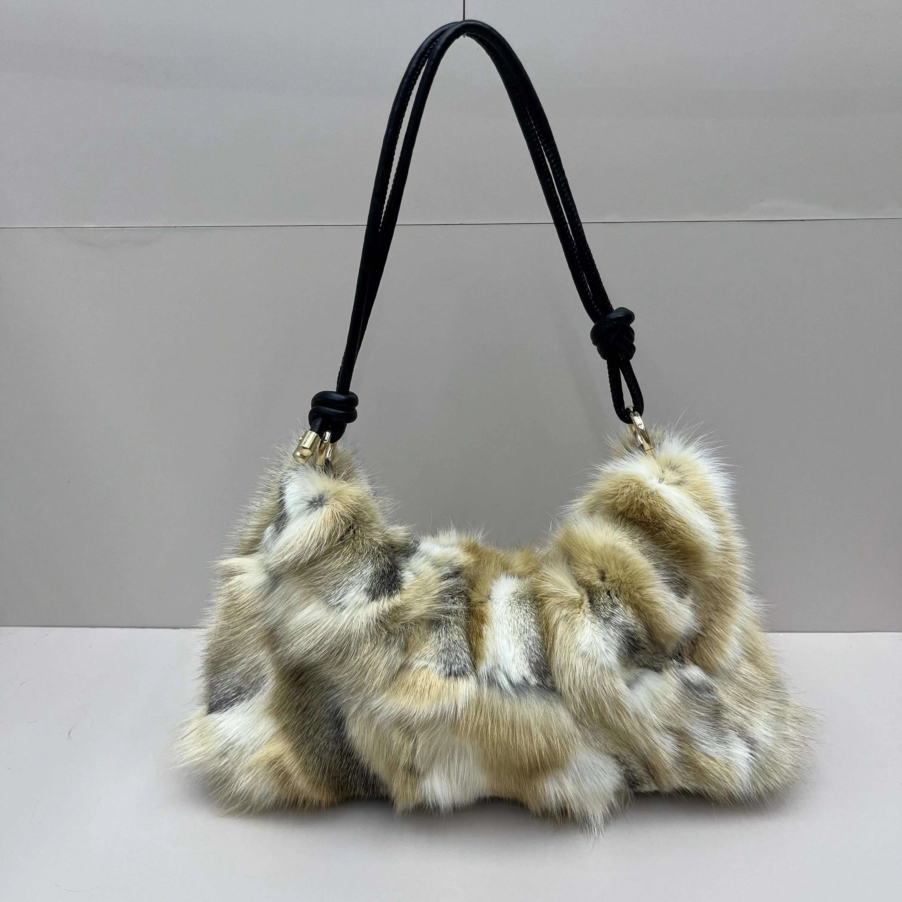 winter-fox-fur-bag-womens-bag-fashion-handbag-ladies-bags-purses-women-shoulder-bag-real-silver-fox-fur-messenger-bagskimludkimlud-35556534