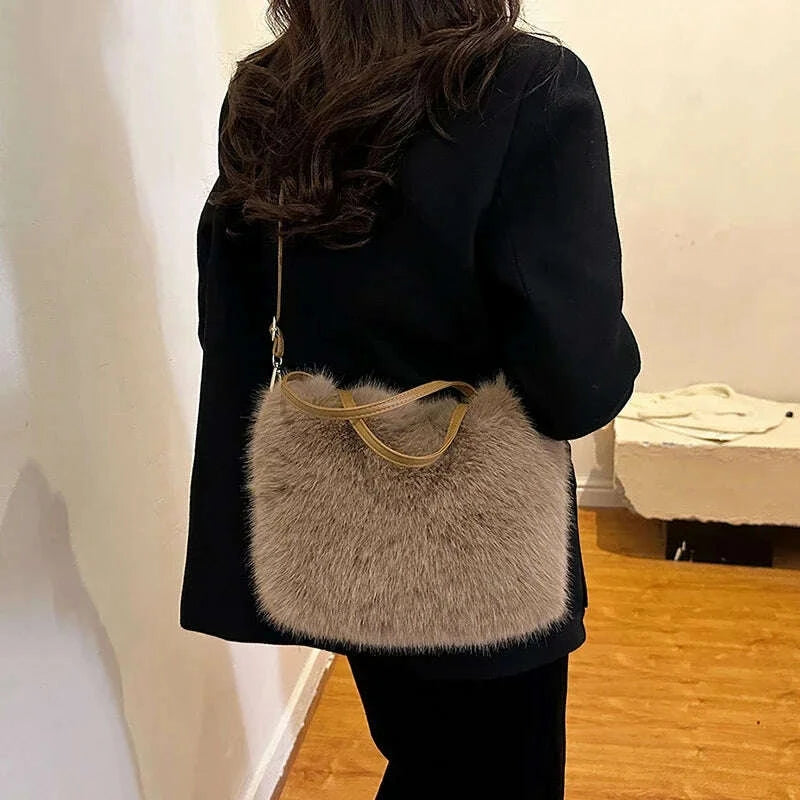 faux-fur-tote-bag-womens-bucket-plush-luxury-design-ladies-handbags-soft-winter-crossbody-shoulder-bags-bolsa-femininakimludkimlud-35557281