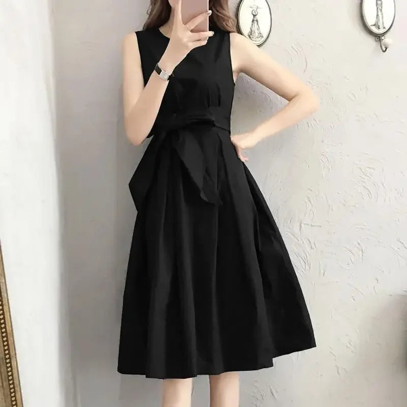 French Vintage Design Unique Summer New Hepburn Style Goddess Elegant Sleeveless Dress Fairy System Women's Dress China Origin