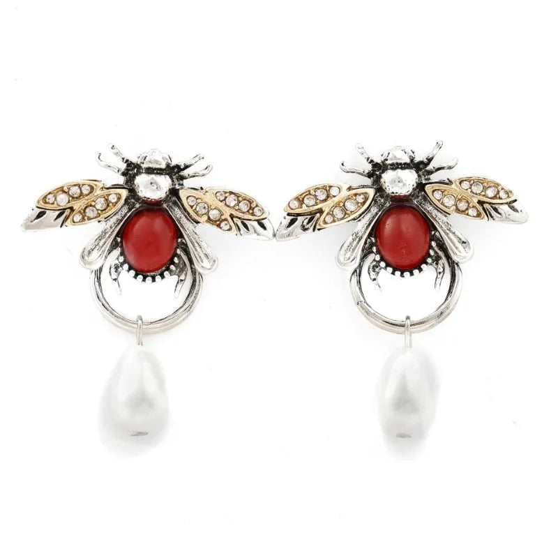 Retro Insect Water Drop Necklace Zinc Alloy — Gold | KIMLUD