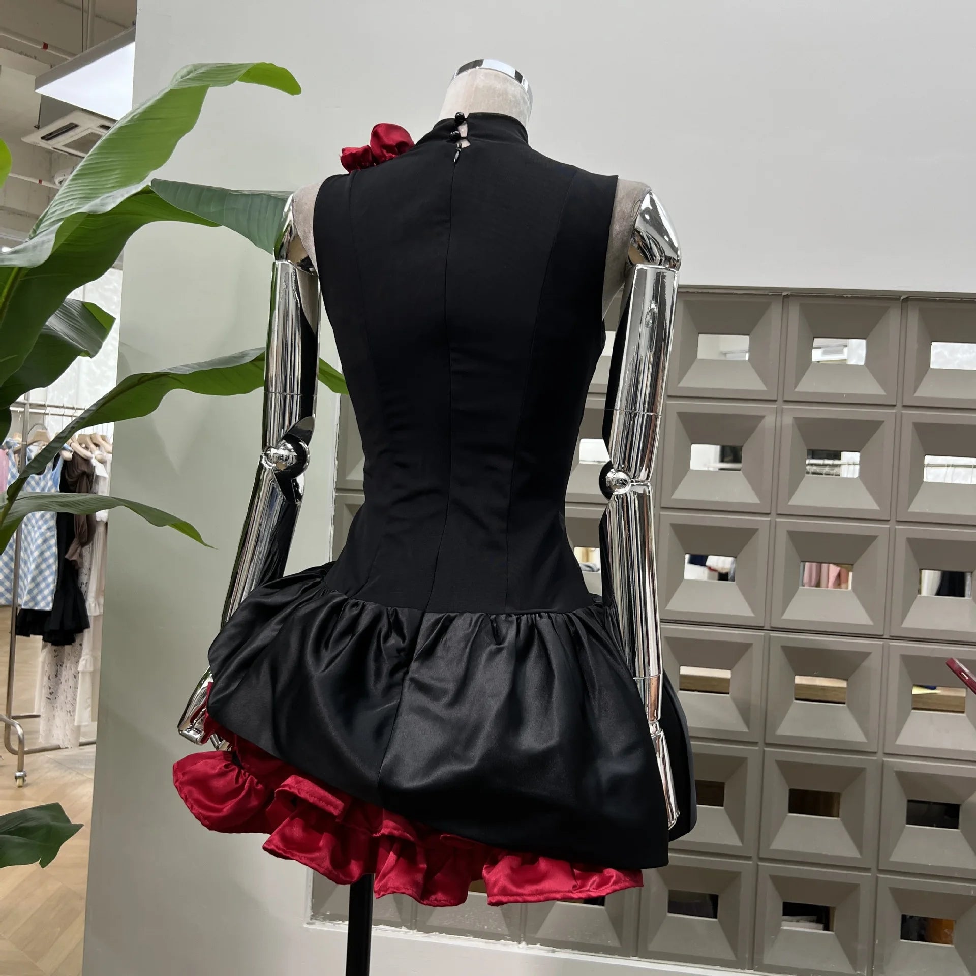 Women's Sweet Round Neck Sleeveless Slim Waist Short Mini Dress French Retro 3D Rose Birthday Dress Spicy Girl Floral Bud Dress