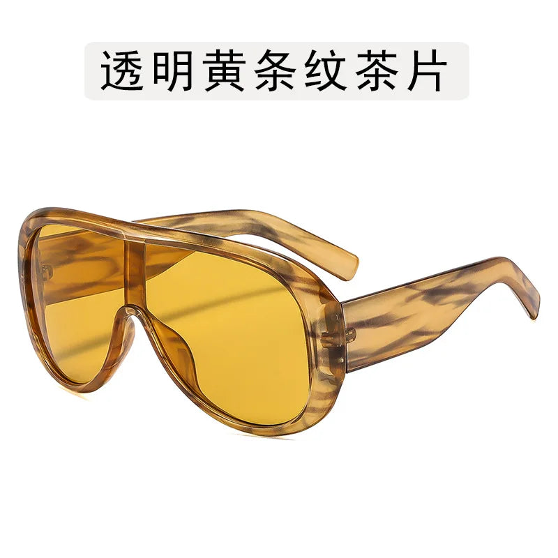 Plastic Oversized Gradient Sunglasses — Burgundy | KIMLUD