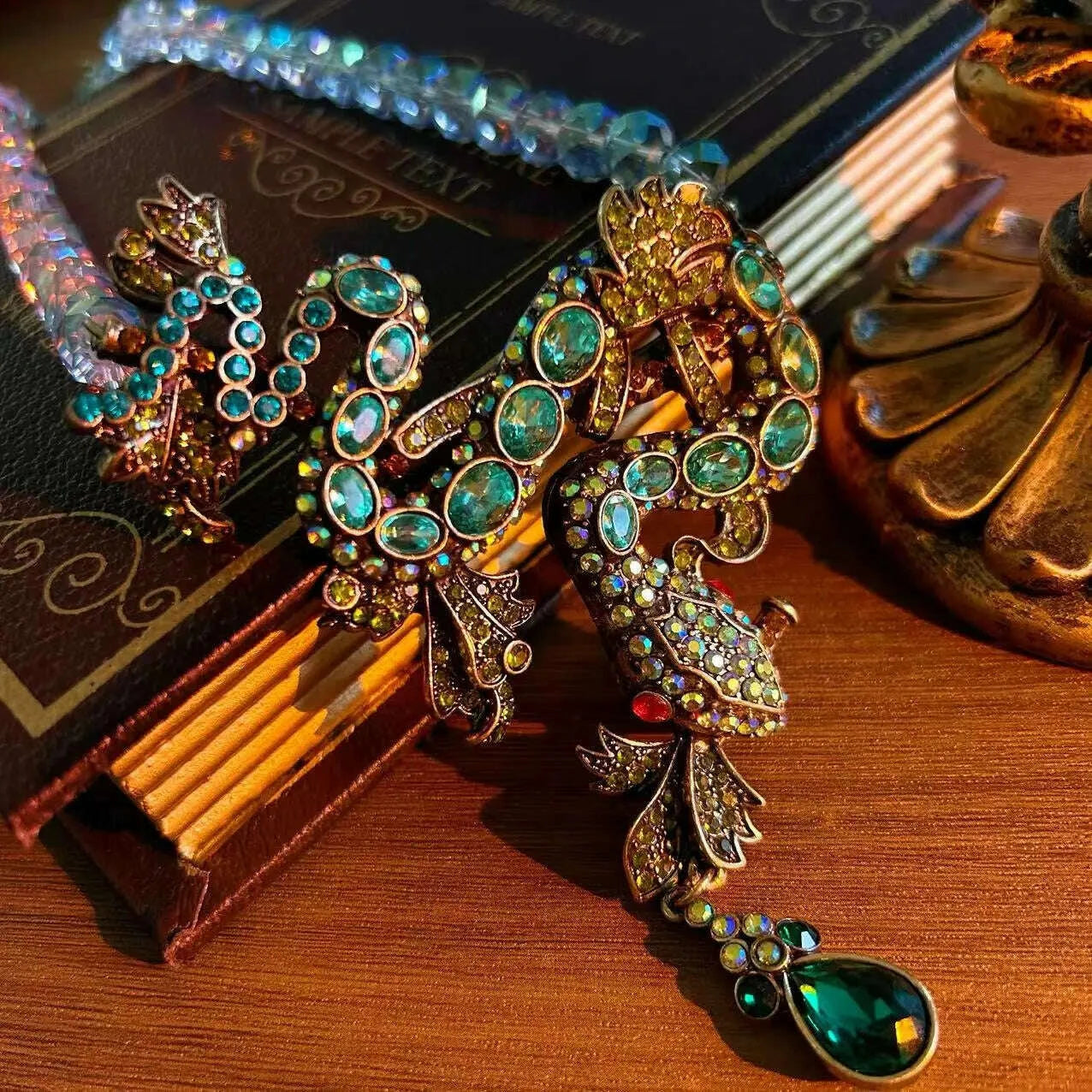 retro-snake-zodiac-animal-exaggerated-glass-rhinestone-necklace-kimlud-kimlud-33912732