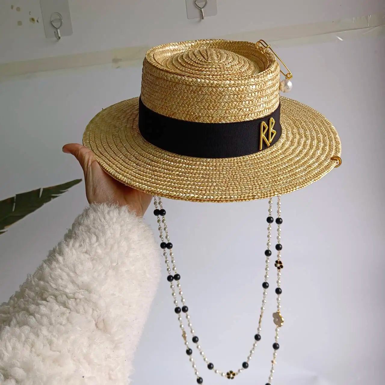 Chain Strap Straw Hat summer beach straw hat pearl Pork pie sun hat new elastic ribbon hat 여름모자