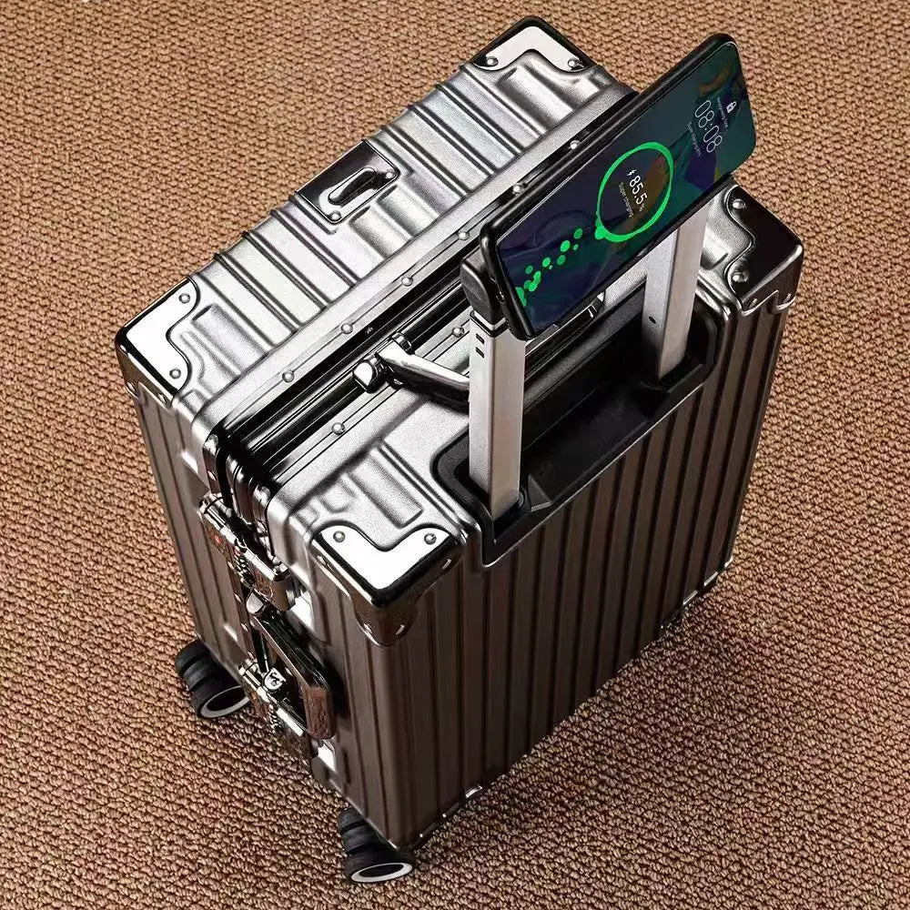 Aluminum Frame Suitcase — Green | KIMLUD
