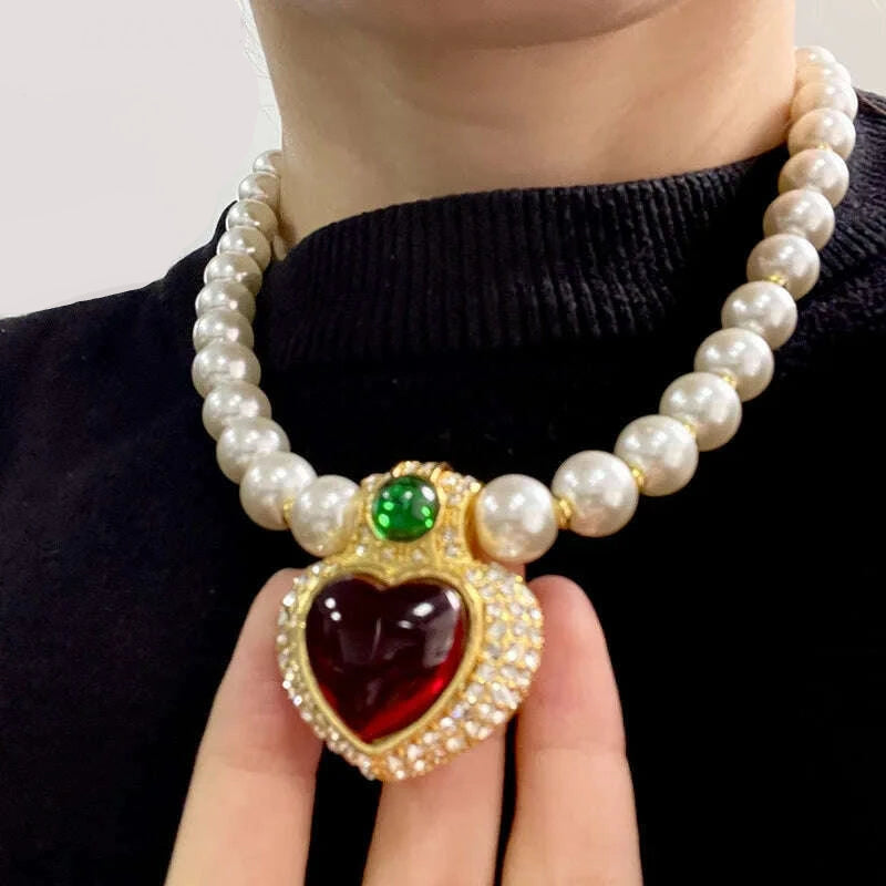 draweye-winter-sweater-chain-vintage-heart-palace-style-neckalces-for-women-pearls-fashion-hyperbole-collares-para-mujer-kimlud-kimlud-33912738
