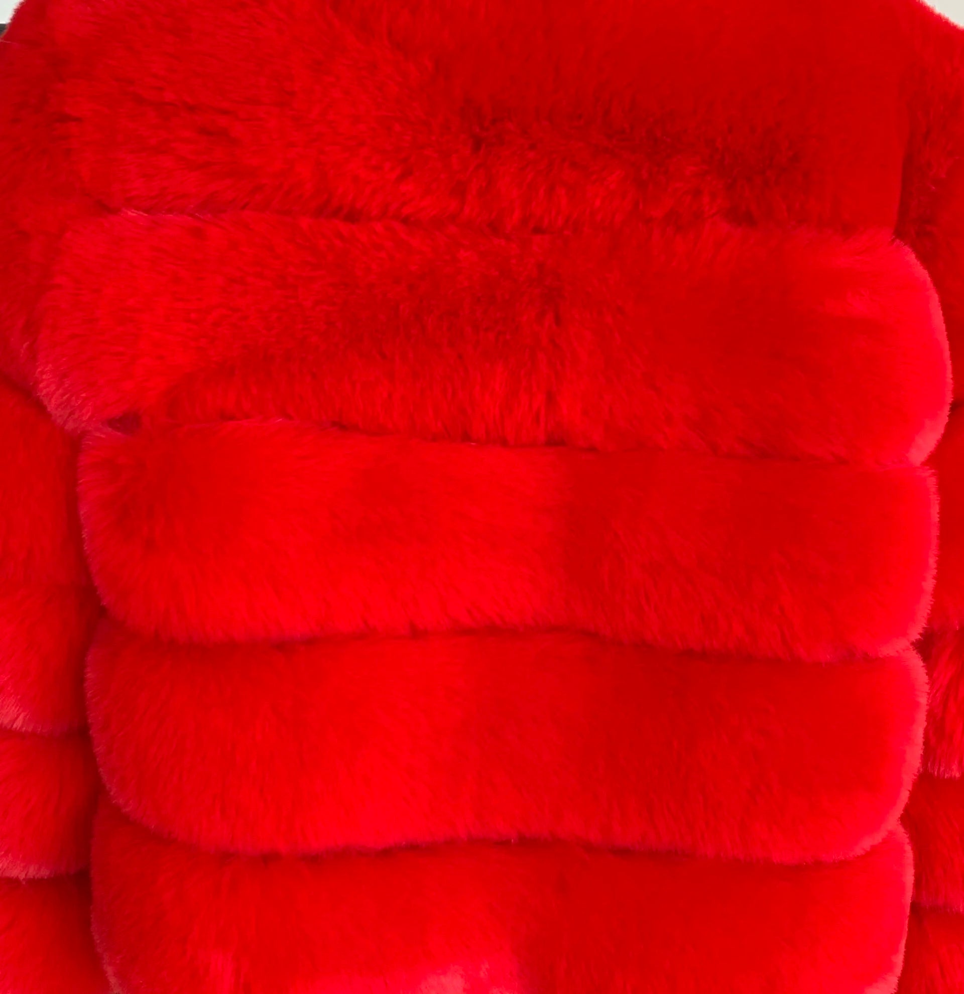 Women's faux fur coat hooded hot selling winter fashion warm hooded fur coat imitation fox faux fur good quality