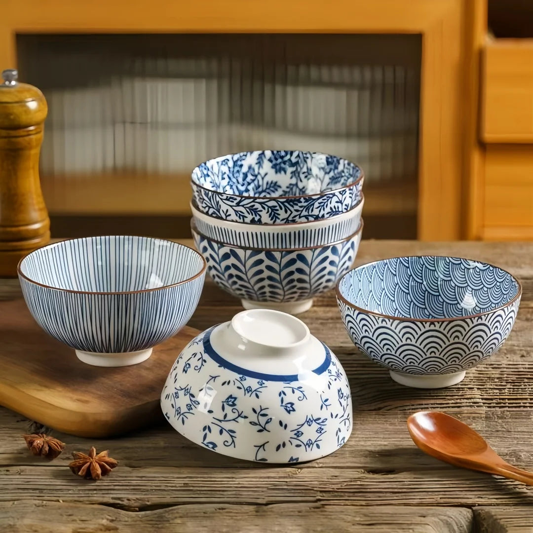 Hand Painted Ceramic Rice Bowl 4.5 Inch With Retro Rim And Japanese Motif — Blue And White | KIMLUD