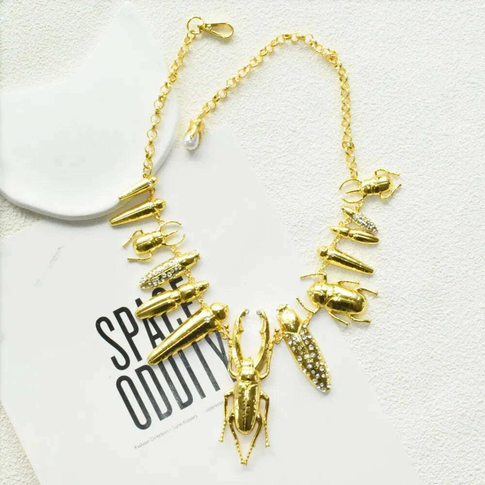 New Exaggerated Women's Chunky Metal Alloy Bug Insect Charms Necklace Fashion Brand Statement Jewelry Boutique Chain Accessory