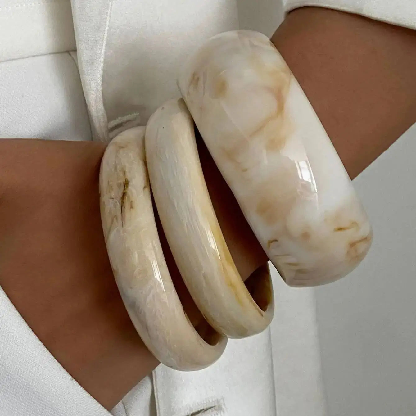 Resin Bangles Set Vintage Boho Charm Stacking — Beige | KIMLUD