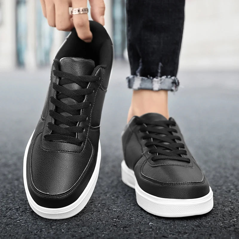Leather Men White Sneakers Classics Breathable Comfort Casual Shoes Men Fashion Outdoor Running Shoes Couple Footwear Size 36-47