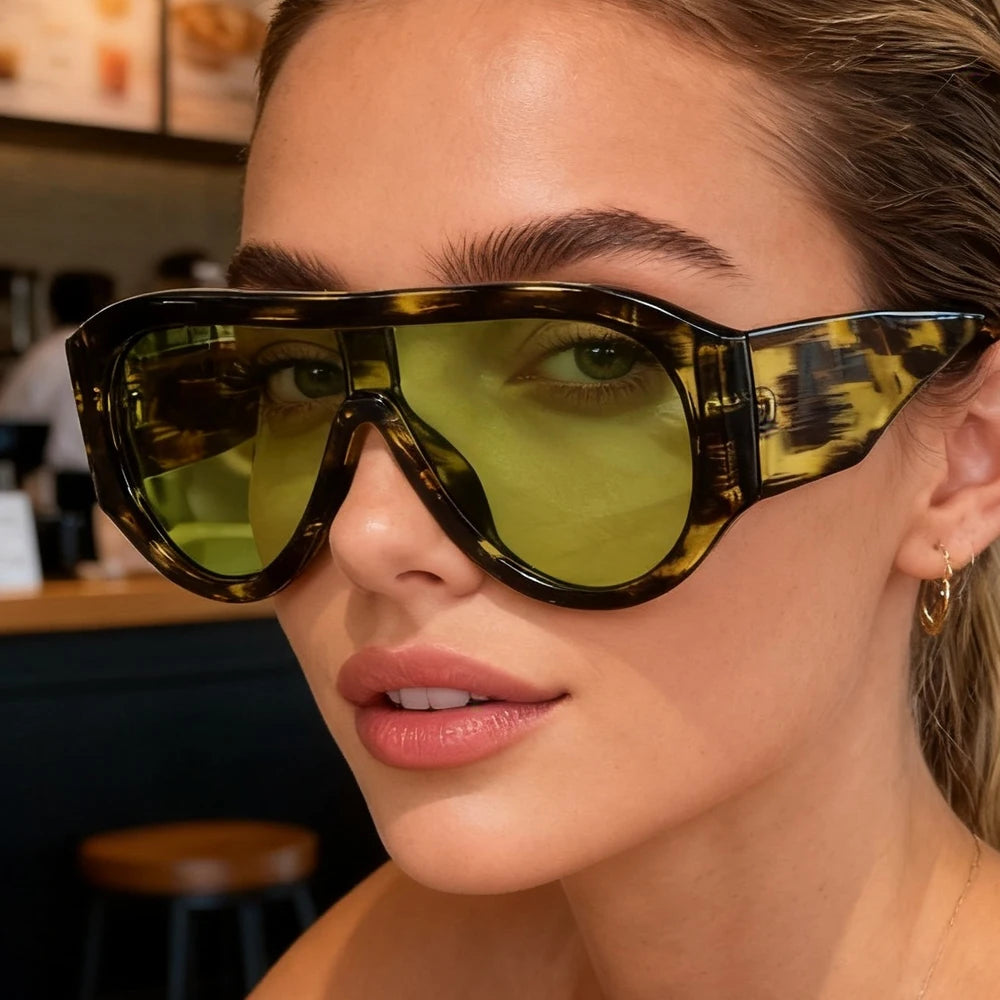 Sunglasses Oversized Gradient Plastic Frame Black | KIMLUD