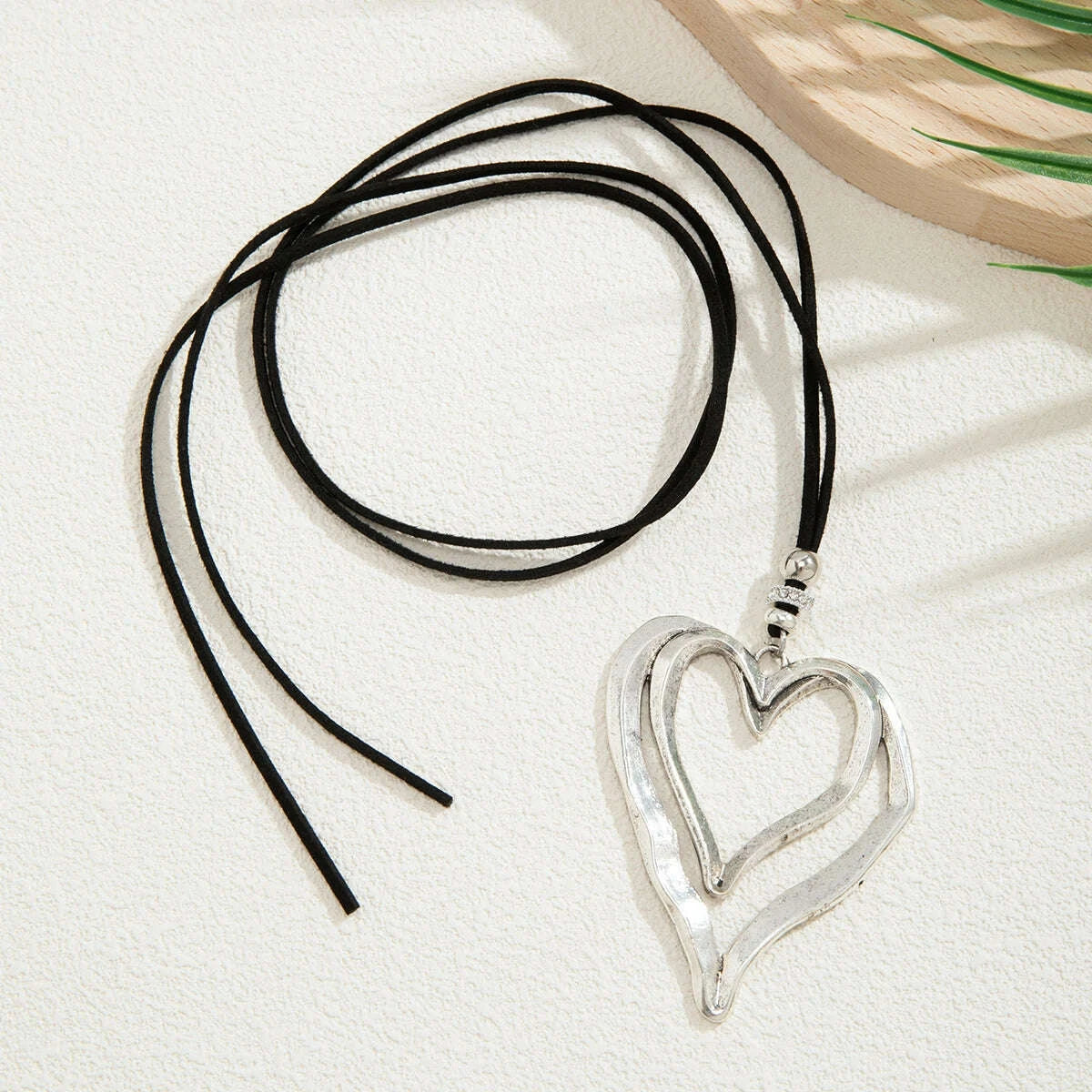 long-lace-up-rope-chains-with-big-hollowed-out-heart-pendant-necklace-for-women-trendy-accessories-on-neck-fashion-jewelry-gifts-kimlud-kimlud-33914399