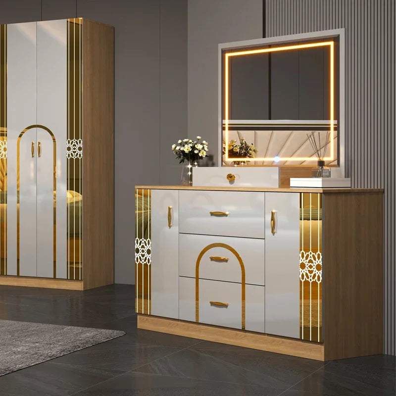 A Luxury Royal king Size Bedroom Sets Elegant Super Size Turkish Style Gold Mirrored LED Lighted Dubai Bedroom Furniture Set