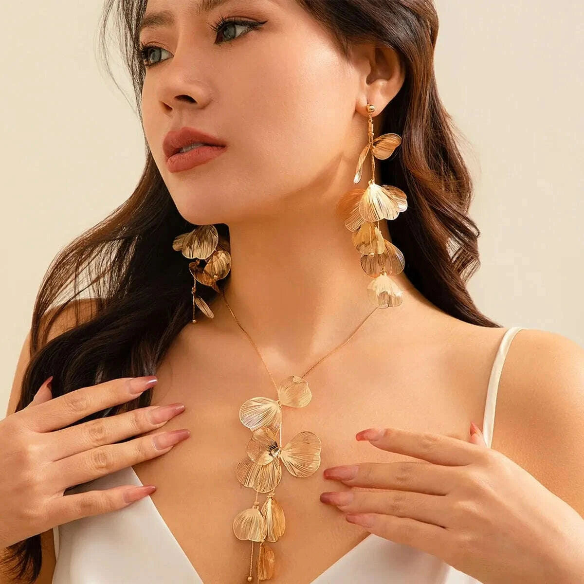 aesthetic-elegant-ginkgo-leaf-pendant-earrings-necklace-set-for-women-romantic-bridal-tassel-jewelry-set-party-neck-accessorieskimlud-womens-fashion-34624553
