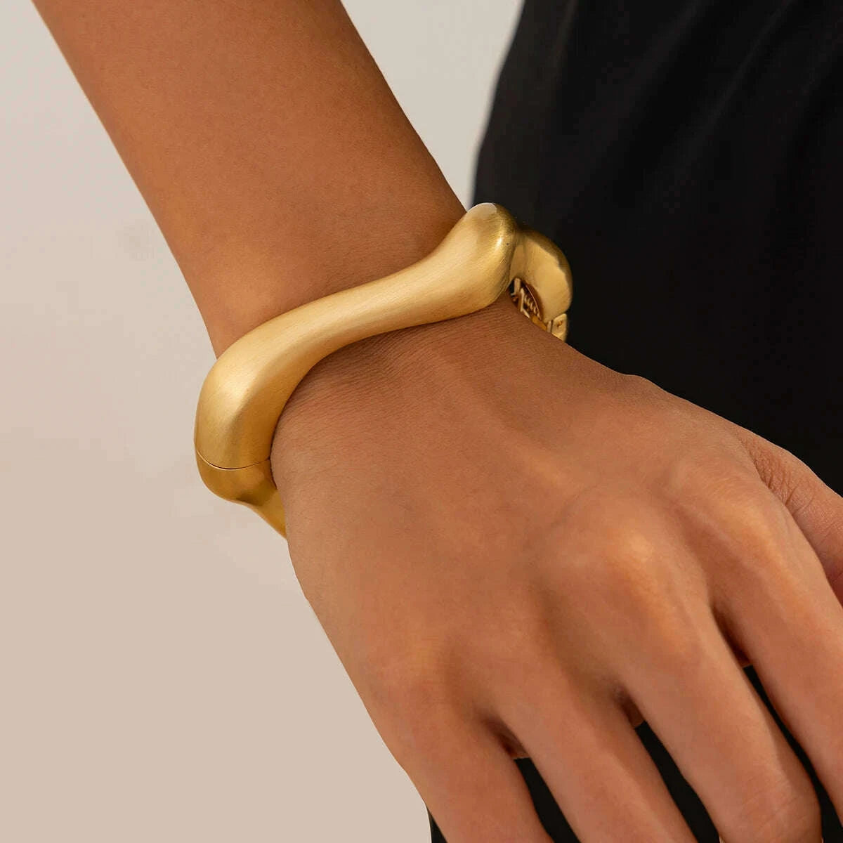 ingemark-punk-creative-matte-irregular-heavy-metal-chunky-wide-cuff-bangles-women-goth-geometric-spring-bracelets-hand-jewelry-kimlud-kimlud-33914370