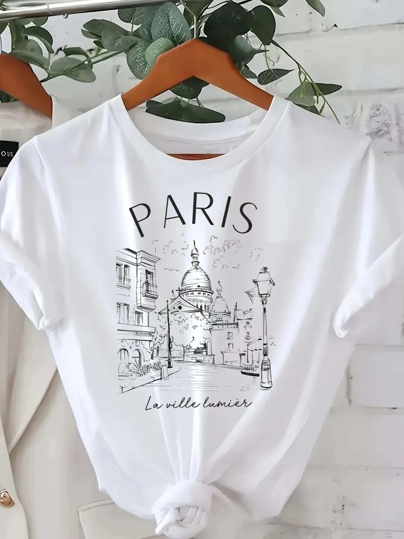 Vintage Elegant O-neck Short Sleeved T-shirt Paris Tower Printed Top High-quality Comfortable And Minimalist Women's Clothing