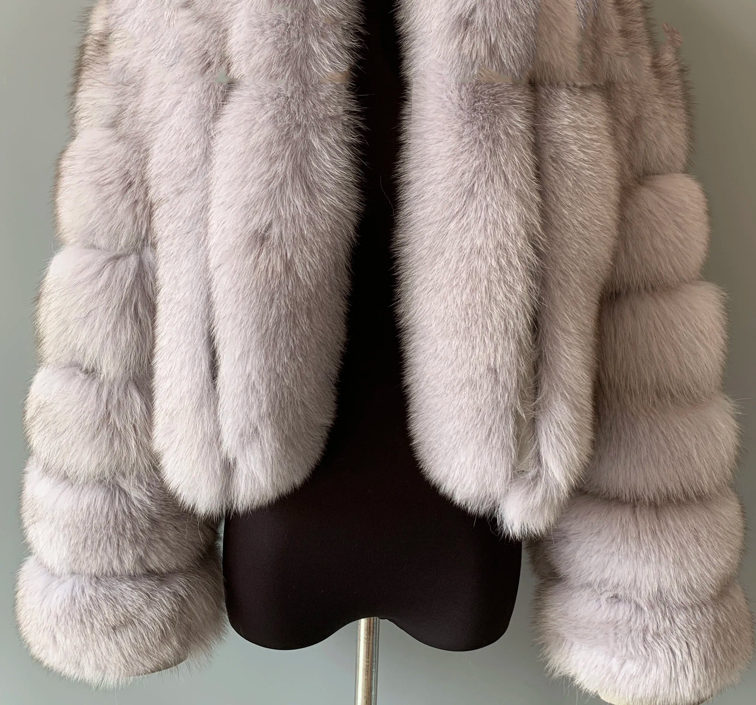 Women's fur coat, real fox skin vertical jacket, natural fox skin short clothing, long sleeved women's coat