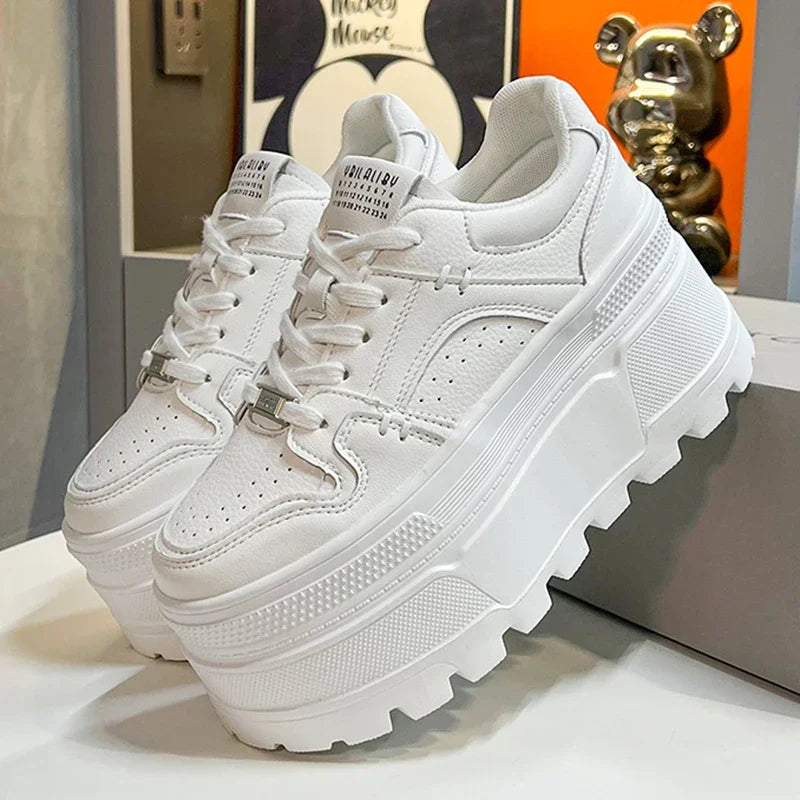 Autumn Women 8CM Platform Sneakers Comfortable Lace Up Casual Outdoor Skateboard Sneakers Female Running Sports Shoes 34-40
