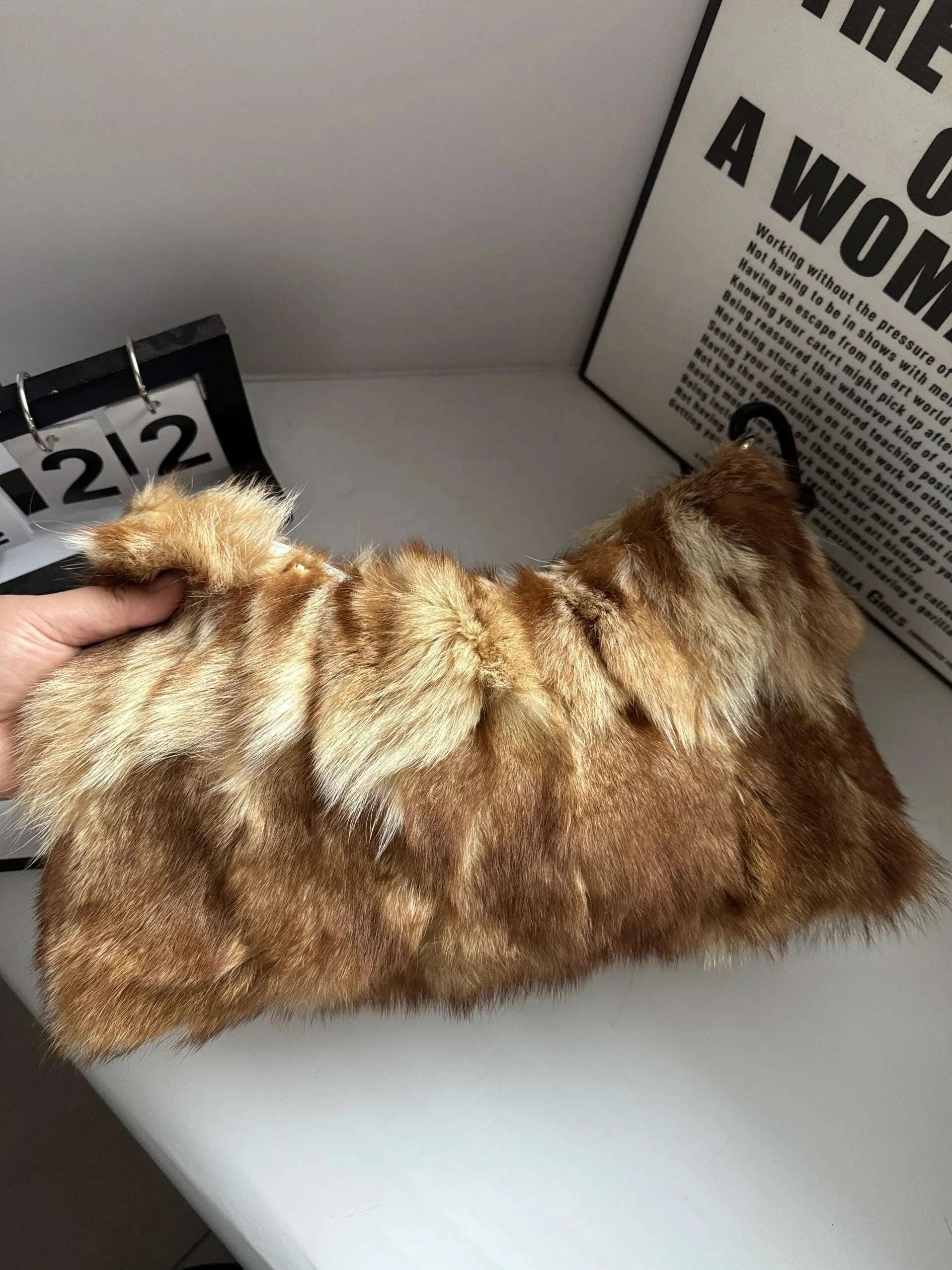 winter-fox-fur-bag-womens-bag-fashion-handbag-ladies-bags-purses-women-shoulder-bag-real-silver-fox-fur-messenger-bagskimludkimlud-35556484