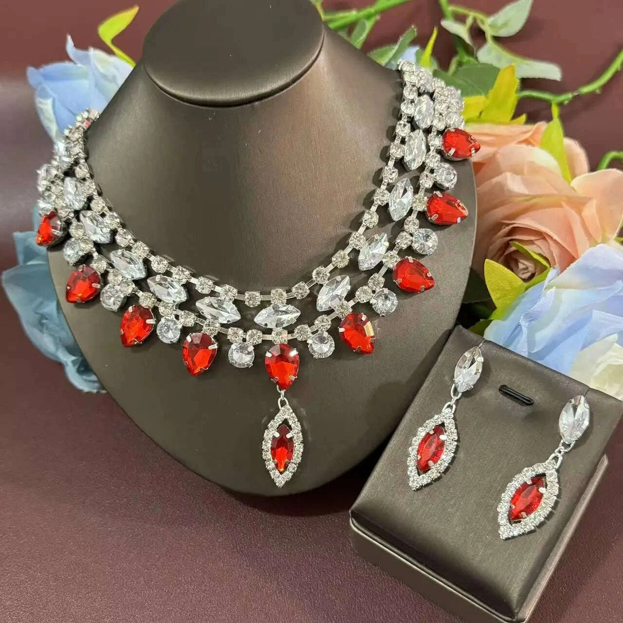 hot-selling-multi-color-large-crystal-pendant-necklace-european-and-american-fashion-super-sparkling-rhinestone-necklacekimlud-womens-fashion-34627512