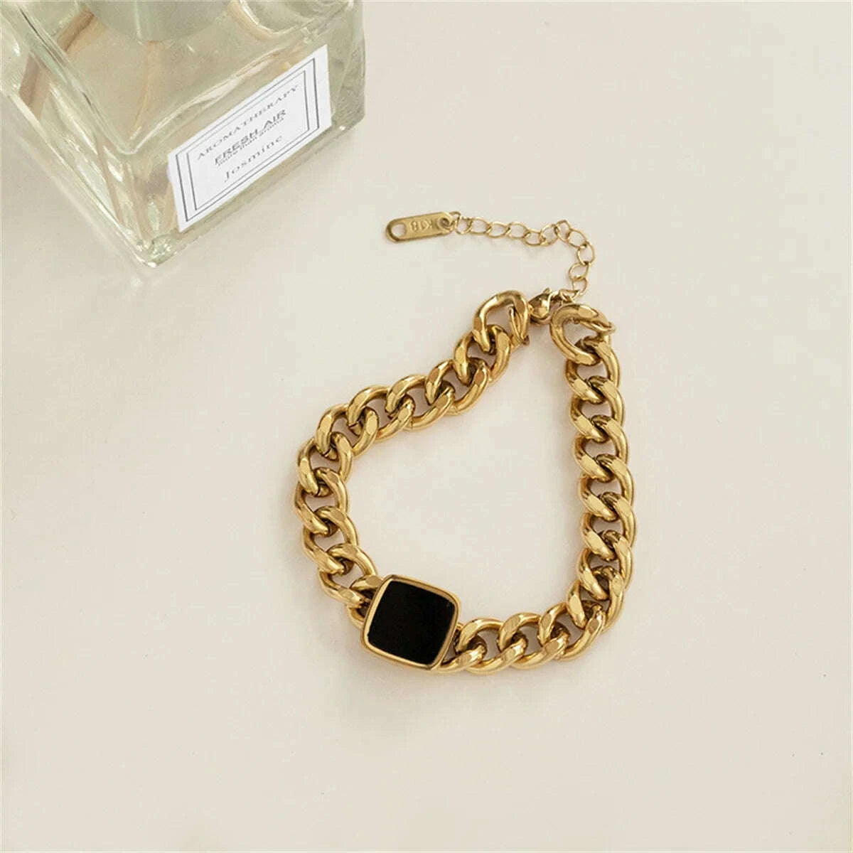 fashion-jewelry-personalized-and-exaggerated-titanium-steel-thick-chain-necklace-versatile-black-square-pendant-for-women-kimlud-kimlud-33911312