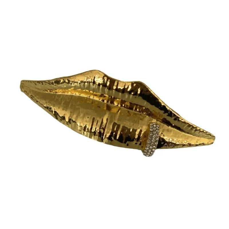 Unique Lips-Shaped Ring with Fun and Retro Style for Women Girl