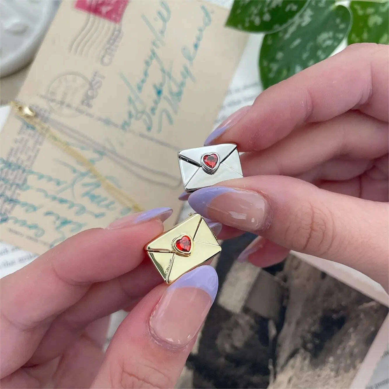 A copper envelope necklace inlaid with red hearts - KIMLUD