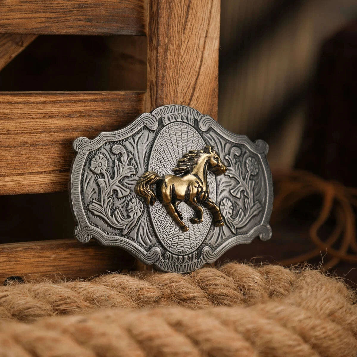 A Western-style metal belt buckle, a unique and retro belt buckle
